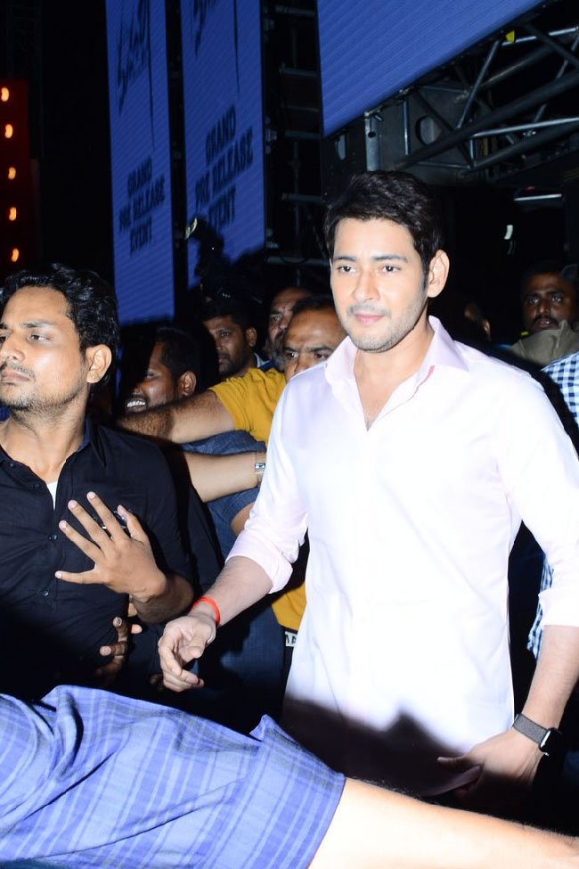 Maharshi-Movie-Pre-Release-Event